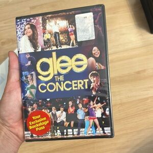 Glee The Concert DVD
